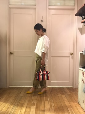 「アイテム（チノパンツ）」を使った、naoooooooooomiさん（レディース・154cm）の冬コーディネート