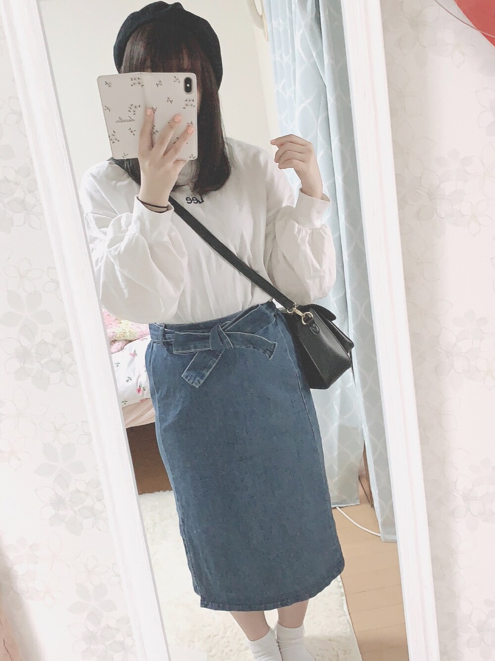 「カジュアル、休日スタイル」｜「GUのアイテム（デニムスカート、ブルー系）」を使った、まふさん（レディース・158cm）の春コーディネートの1枚目の写真