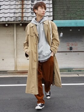 「ジャックパーセル」｜「アイテム（トレンチコート）」を使った、isseiさん（メンズ・180cm）の冬コーディネート