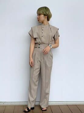 「UNITED TOKYO（ユナイテッドトウキョウ）のアシメレイヤーリネンライクブラウス（シャツ/ブラウス、ベージュ系）」を使った、Yukiko Fukudaさん（レディース・155cm）の春コーディネート