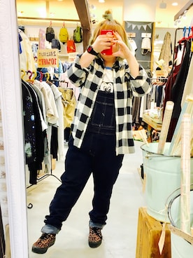 「DOUBLE NAME（ダブルネーム）のアイテム（サロペット/オーバーオール）」を使った、Erikids.さん（レディース・150cm）の春コーディネート
