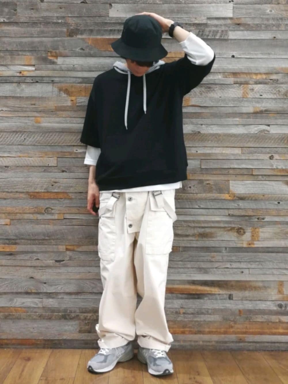 「シンプル、オーバーサイズ、きれいめカジュアル、プチプラ、大人コーデ、デッキパンツ、オーバーオール」｜「RAG MACHINEの【RAG MACHINE】デッキパンツ（サロペット/オーバーオール、ホワイト系）」を使った、YU-KINさん（メンズ・170cm）の夏コーディネートの1枚目の写真
