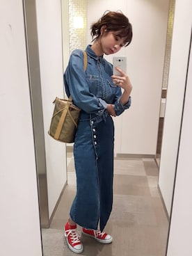 「MERCURYDUO（マーキュリーデュオ）のアイテム（トートバッグ）」を使った、ARINA / 杉本侑菜さん（レディース・163cm）の春コーディネート