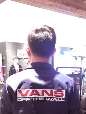 「VANS（バンズ）のアイテム（マウンテンパーカー）」を使った、嚰叽儿さん（メンズ・173cm）の春コーディネート