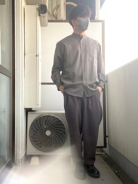 「URBAN RESEARCH（アーバンリサーチ）のWASHABLEウールバンドカラーシャツ（シャツ/ブラウス、グレー系）」を使った、wear_yo_heyさん（メンズ・170cm）の春コーディネート
