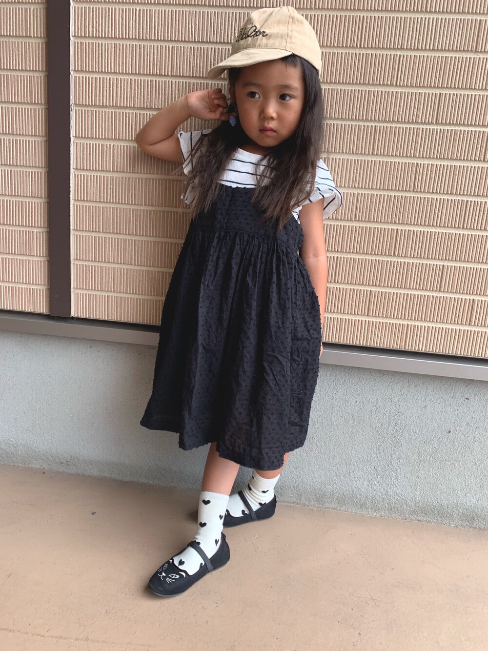 「キャミワンピ、娘コーデ、おしゃれさんと繋がりたい、キッズコーデ、キッズファッション、4歳、女の子」｜「韓国ファッション #Kのアイテム（キャップ、ベージュ系）」を使った、KIRA☆REIさん（キッズ・100cm）の秋コーディネートの1枚目の写真