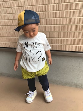 「1歳半」｜「アイテム（キャップ）」を使った、KIRA☆REIさん（キッズ・100cm）の秋コーディネート
