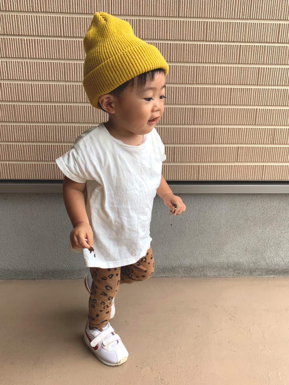 「キッズコーデ、カジュアルコーデ、息子、息子コーデ、1歳、1歳半、おしゃれさんと繋がりたい、男の子」｜「Samansa Mos2のアイテム（Tシャツ/カットソー、ホワイト系）」を使った、KIRA☆REIさん（キッズ・80cm）の秋コーディネートの1枚目の写真