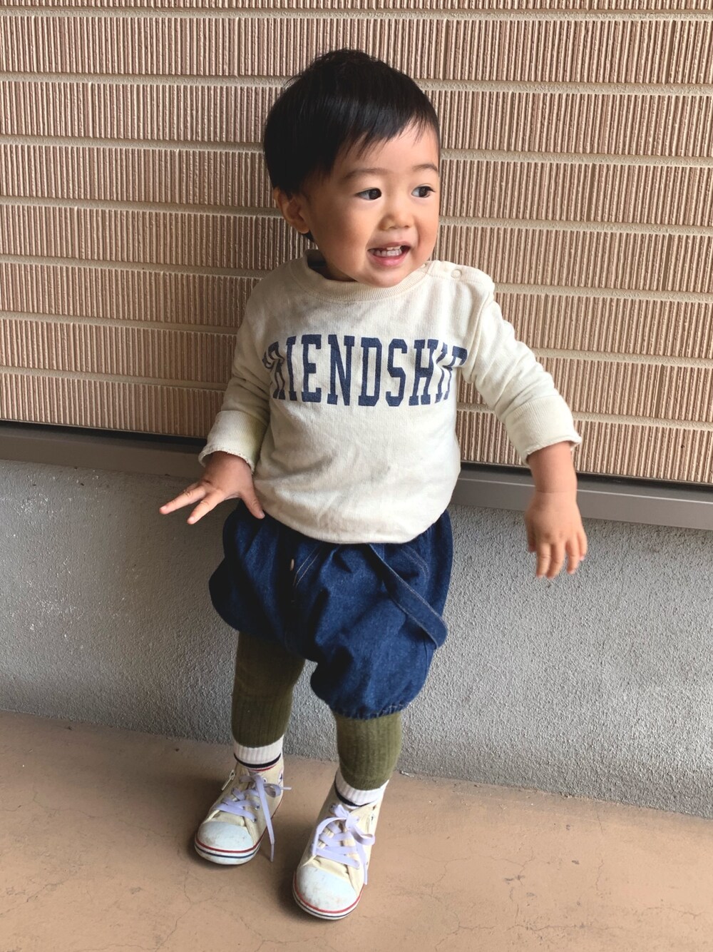 「男の子コーデ、キッズコーデ、キッズファッション、カジュアルコーデ、息子、息子コーデ、おしゃれさんと繋がりたい、1歳」｜「BRANSHESのアイテム（スウェット、ホワイト系）」を使った、KIRA☆REIさん（キッズ・80cm）の秋コーディネートの1枚目の写真