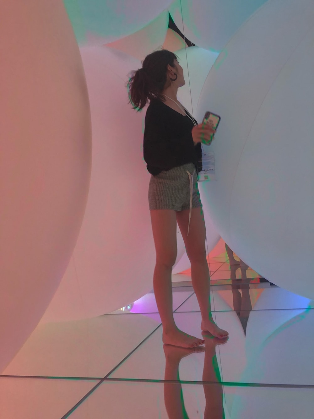 「Juemi、GRL、チームラボ」｜「GRLのアイテム（ニット/セーター、ブラック系）」を使った、amichqnさん（レディース・160cm）の夏コーディネートの1枚目の写真