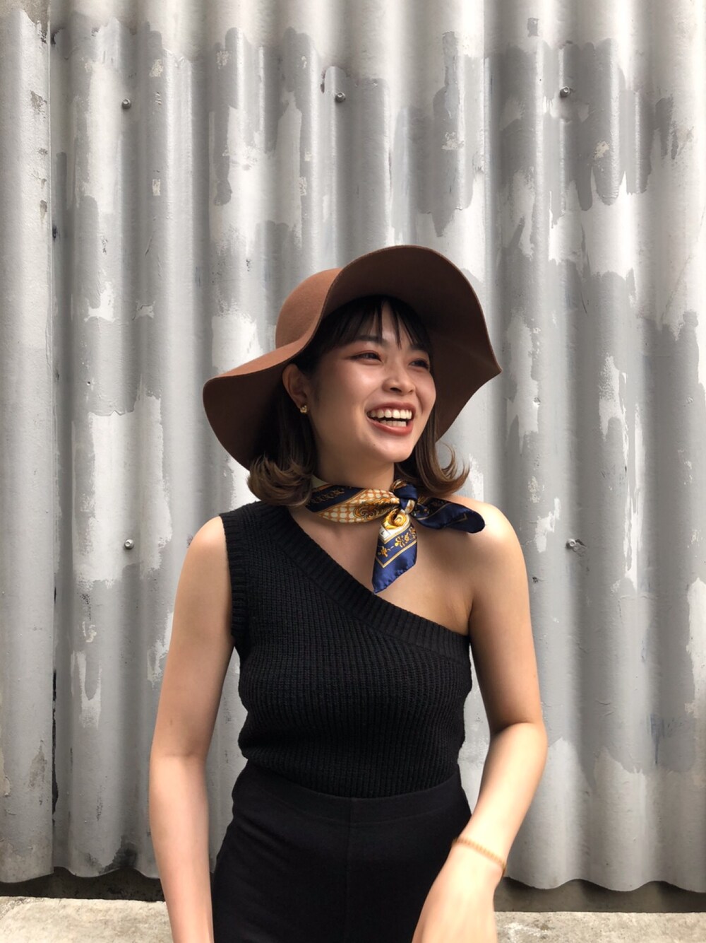 「GLOBAL WORK、EMODA、FOREVER 21」｜「GLOBAL WORKのアイテム（帽子、ブラウン系）」を使った、amichqnさん（レディース・161cm）の秋コーディネートの1枚目の写真
