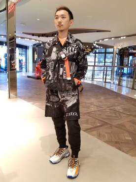 Ero S Yipさんのコーディネート