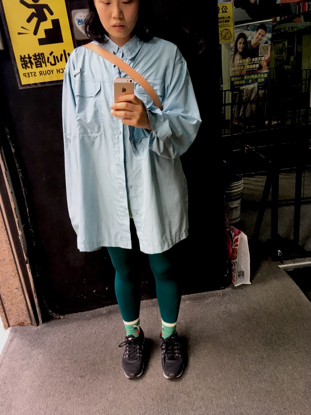 「Lululemon Athleticaのアイテム（その他パンツ、グリーン系）」を使った、Easley kliss さん（レディース・165cm）の夏コーディネートの1枚目の写真