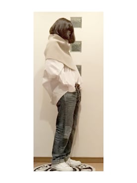 「リメイクデニム」｜「アイテム（ニット/セーター）」を使った、こはる。さん（レディース・164cm）の冬コーディネート