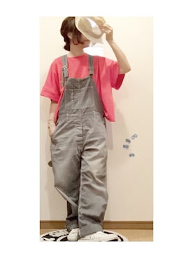 「赤Tシャツ」｜「アイテム（オールインワン・サロペット）」を使った、こはる。さん（レディース・164cm）の春コーディネート