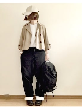「黒リュック」｜「アイテム（トレンチコート）」を使った、こはる。さん（レディース・163cm）の春コーディネート