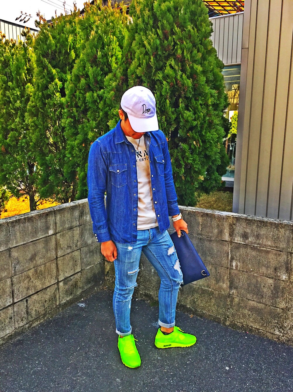 「ナイキエアマックスデー」｜「NIKEのアイテム（スニーカー、イエロー系）」を使った、yuya matsuokaさん（メンズ・173cm）の春コーディネートの1枚目の写真