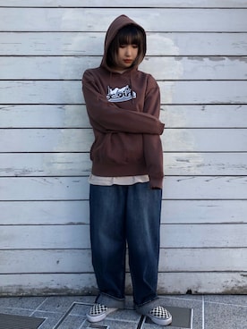 「スケボー」｜「アイテム（スリッポン）」を使った、イ　ヒョンジンさん（レディース・157cm）の冬コーディネート