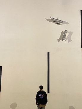 「NASA（ナサ）のアイテム」を使った、斯蓋さん（メンズ・176cm）の秋コーディネート