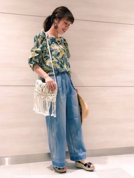 「YECCA VECCA（イェッカヴェッカ）のアイテム（帽子）」を使った、Meguさん（レディース・161cm）の春コーディネート