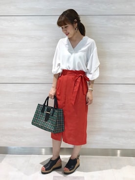 「オレンジスカート」｜Meguさん（レディース・161cm）の夏コーディネート