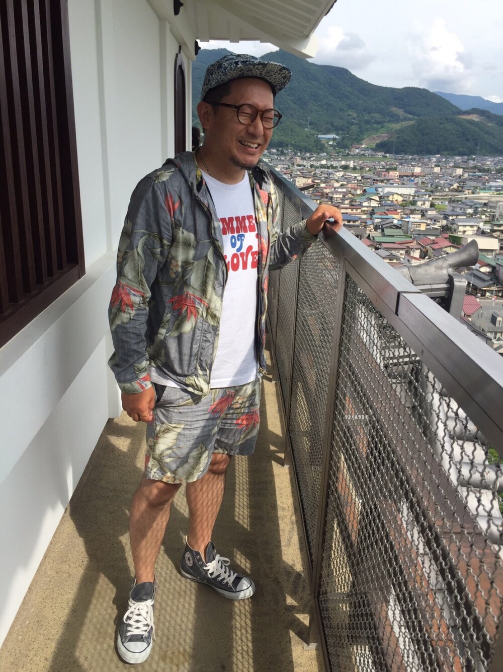 「夏だ！Tシャツ着よう！、シンプルコーデ、カジュアルコーデ、🦁❤️公認ユーザー、❤️🦁にメロメロゆーざー、❤️🦁特別なひと〜😍、❤️🦁デイツ模様🥰、セットアップ」｜「❤️🦁デイツ模様💑のアイテム（その他、ピンク系）」を使った、Loving Usagiさん（メンズ・163cm）の夏コーディネートの1枚目の写真