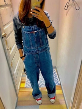 「TOMMY HILFIGER（トミーヒルフィガー）のアイテム（サロペット/オーバーオール）」を使った、kurimasa29さん（レディース・162cm）の秋コーディネート