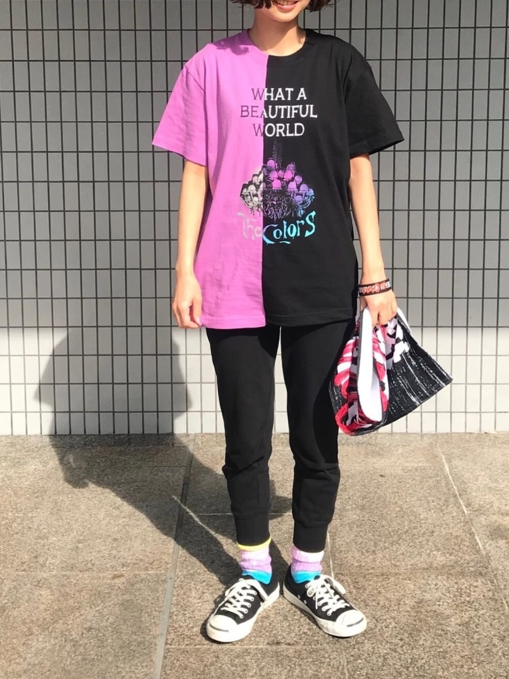 「セカイノオワリ、SEKAI NO OWARI、セカオワLIVE、ライブ、ライブTシャツ、アクロンリメイク✂️、スウェットパンツ、タイダイ柄」｜「セカイノオワリのアイテム（Tシャツ/カットソー、ブラック系）」を使った、Rabbitsekine🐰さん（レディース・162cm）の春コーディネートの1枚目の写真