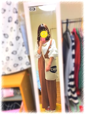 「モカ」｜「アイテム（オールインワン・サロペット）」を使った、恵理香✌︎さん（レディース・157cm）の秋コーディネート