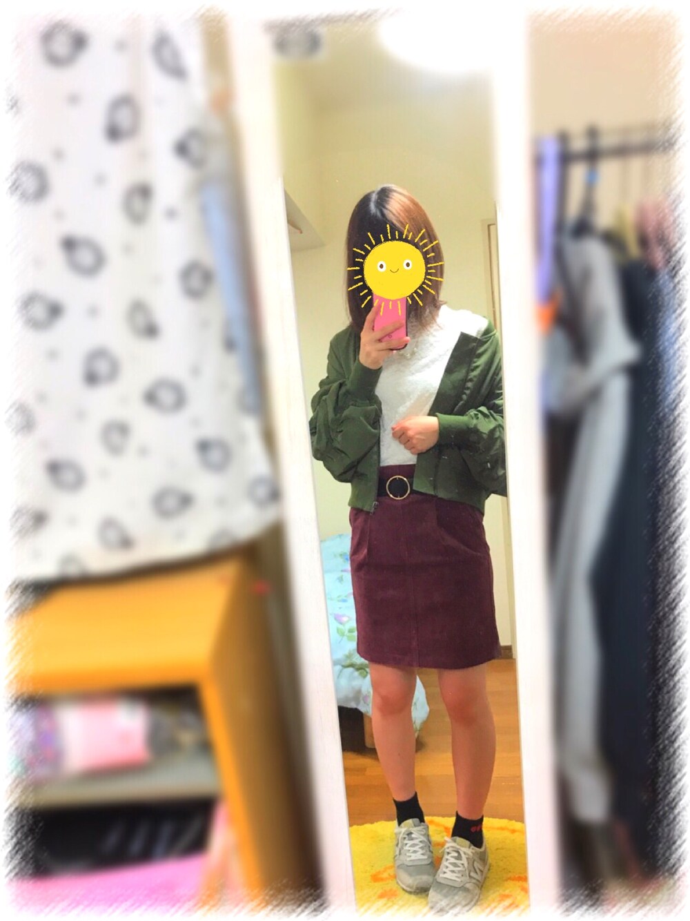 「ローリーズファーム(LOWRYS FARM)、MA-1、マジェスティックレゴン、へザー、GRL、タイトスカート、コーデュロイ、ニューバランス、スニーカー、秋のコーデ」｜「LOWRYS FARMのソデボリュームＭＡ－１　766928 （MA-1、グリーン系）」を使った、恵理香✌︎さん（レディース・157cm）の秋コーディネートの1枚目の写真