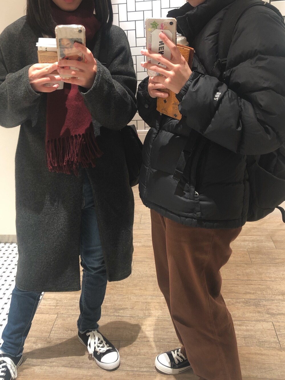 「低身長、カジュアル、スニーカーコーデ、今日のコーデ、コンバース、ザノースフェイス」｜「THE NORTH FACEのアイテム（ダウンジャケット/コート、ブラック系）」を使った、a o !さん（レディース・148cm）の冬コーディネートの1枚目の写真