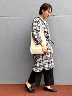 「チェックシャツワンピース」｜「アイテム（シャツワンピース）」を使った、fujiさん（レディース・162cm）の秋コーディネート