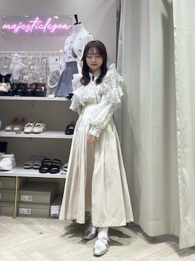 「MAJESTIC LEGON（マジェスティックレゴン）のステッチラインタックフレアスカート（スカート）」を使った、もちをさん（レディース・144cm）の春コーディネート