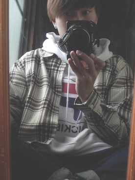 「FILA（フィラ）のアイテム（パーカー）」を使った、たっつーさん（メンズ・165cm）の冬コーディネート