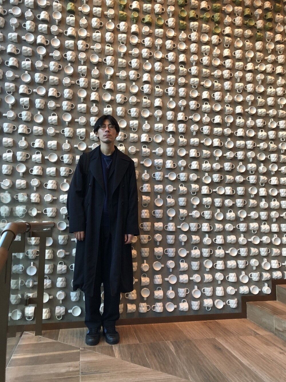 「年末WEAR感謝祭、冬コーデ、冬、ootd、ネイビー、ワントーンコーデ、セットアップ、ダブルブレスト、スターバックス、ロングコート」｜「TIMEXのTIMEX / タイメックス : Ironman#（アナログ腕時計、ブラック系）」を使った、納豆さん（メンズ・178cm）の冬コーディネートの1枚目の写真