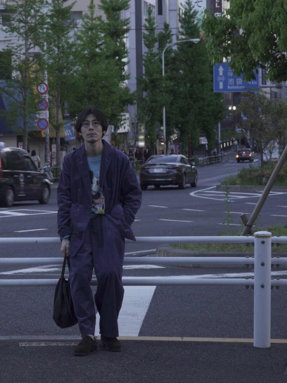 「セットアップ、わっしょい」｜「urigのアイテム（ジャケット/アウター、ブルー系）」を使った、納豆さん（メンズ・178cm）の春コーディネートの1枚目の写真