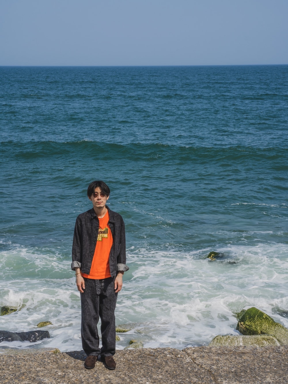 「これが私をアゲる服、海、わっしょい」｜「J.M. WESTONのアイテム（シューズ、ブラウン系）」を使った、納豆さん（メンズ・178cm）の春コーディネートの1枚目の写真