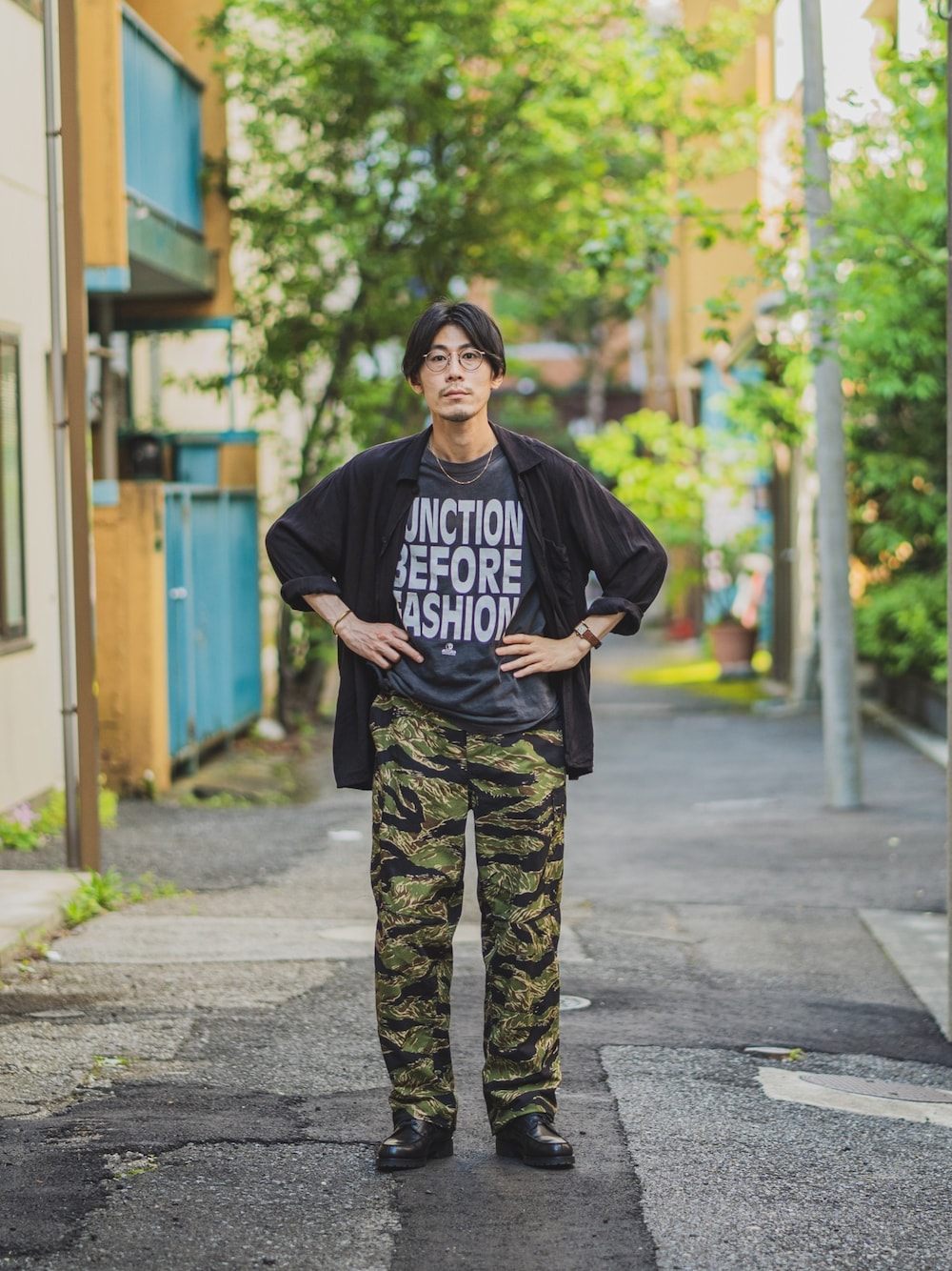 「これが私をアゲる服、春夏コーデ、わっしょい」｜「SKULL SKATESのアイテム（Tシャツ/カットソー、ブラック系）」を使った、納豆さん（メンズ・178cm）の春コーディネートの1枚目の写真