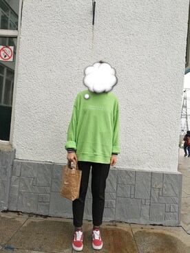 「VANS（バンズ）のアイテム（Sneakers、レッド系）」を使った、雅哥啊さん（レディース）の春コーディネート