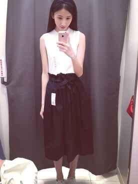 「优衣库のアイテム（Tシャツ/カットソー、ホワイト系）」を使った、树树Eさん（レディース）の春コーディネート