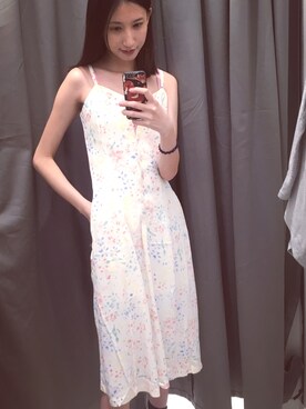 「UNIQLO（ユニクロ）のアイテム（ワンピース、ホワイト系）」を使った、树树Eさん（レディース）の春コーディネート