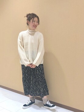 miyuさんの「花柄プリントスカート」を使ったコーディネート