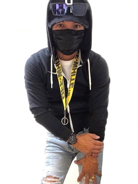 「off white（オフホワイト）のアイテム（財布/小物）」を使った、もこ太郎☆ さん（メンズ・170cm）の夏コーディネート