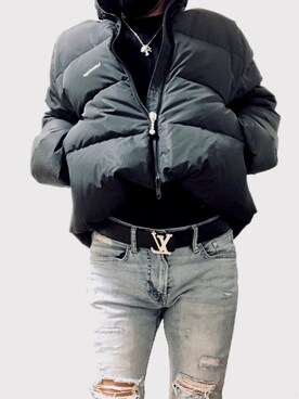 「BALENCIAGA（バレンシアガ）のアイテム（Down Jacket / Coat、ブラック系）」を使った、もこ太郎☆ さん（メンズ）の秋コーディネート