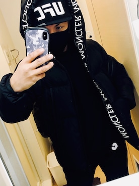 「MONCLER（モンクレール）のアイテム（Down Jacket / Coat、ブラック系）」を使った、もこ太郎☆ さん（メンズ）の冬コーディネート
