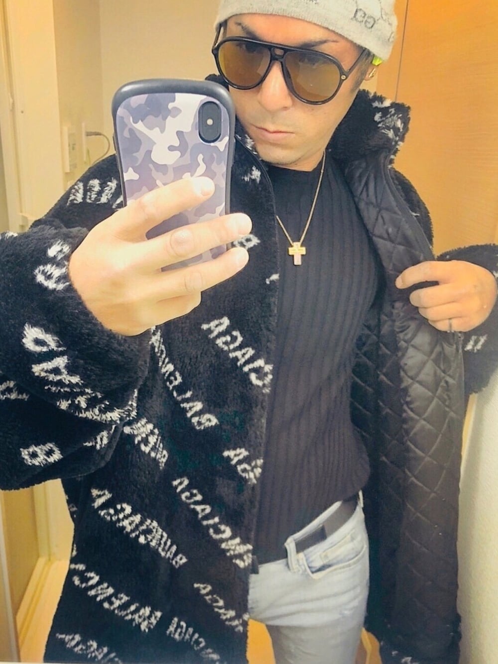 【小ぶりでどんなコーデにも◎】LOUIS VUITTON LV ピアス片耳用 ピアス モノグラム・イディール(イエローゴールド)単品 ｜ルイ