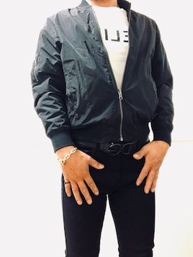 「CELINE（セリーヌ）のアイテム（T Shirts、ホワイト系）」を使った、もこ太郎☆ さん（メンズ）の冬コーディネート