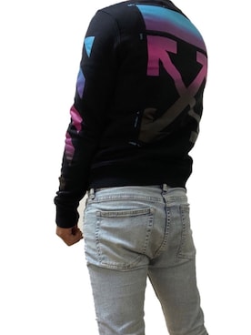 「off white（オフホワイト）のアイテム（スウェット）」を使った、もこ太郎☆ さん（メンズ・170cm）の春コーディネート