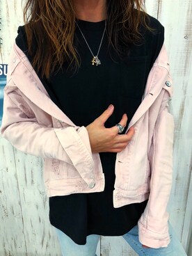 デニムジャケット ピンク系 を使ったメンズ人気ファッションコーディネート 髪型 ロングヘアー Wear