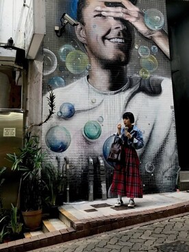 「CONVERSE（コンバース）のアイテム（スニーカー、ブラック系）」を使った、2999さん（レディース・159cm）の秋コーディネート